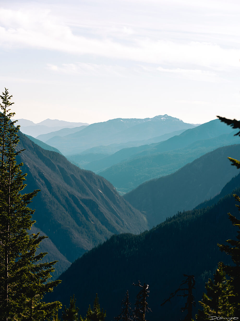 Landscape and portrait photos from a July 2020 trip to the North Cascades. Sourdough Mountain, Diablo Lake, Ross Lake and more.